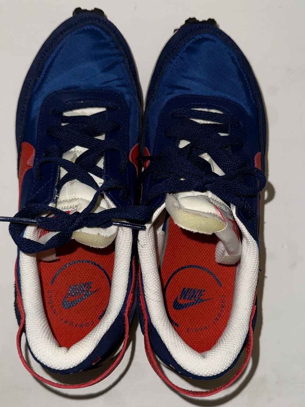 Nike  Waffle debut Navy and Red Athletic Sneakers